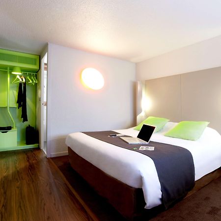 Hotel Campanile Orléans Nord - Saran Esterno foto