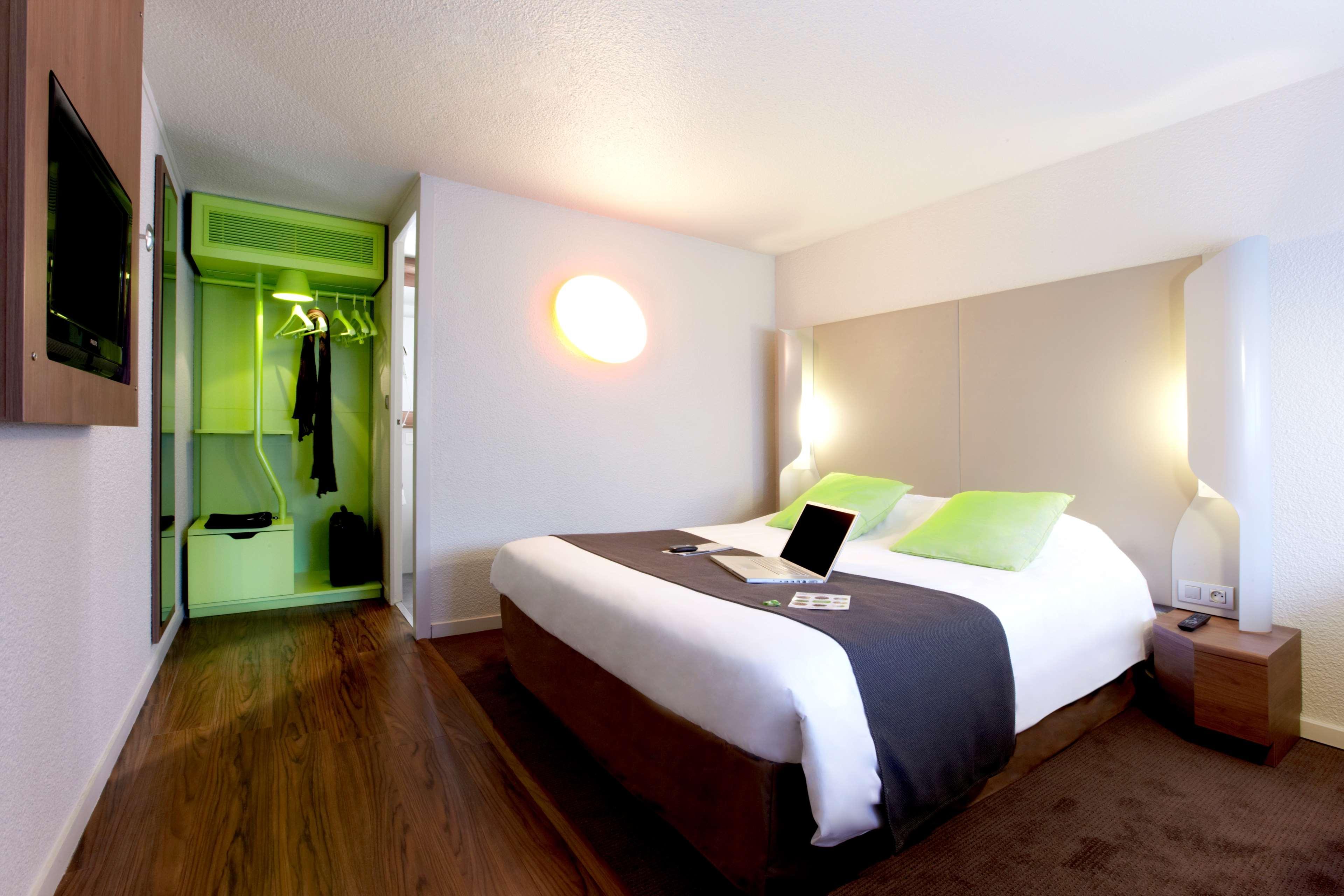 Hotel Campanile Orléans Nord - Saran Esterno foto