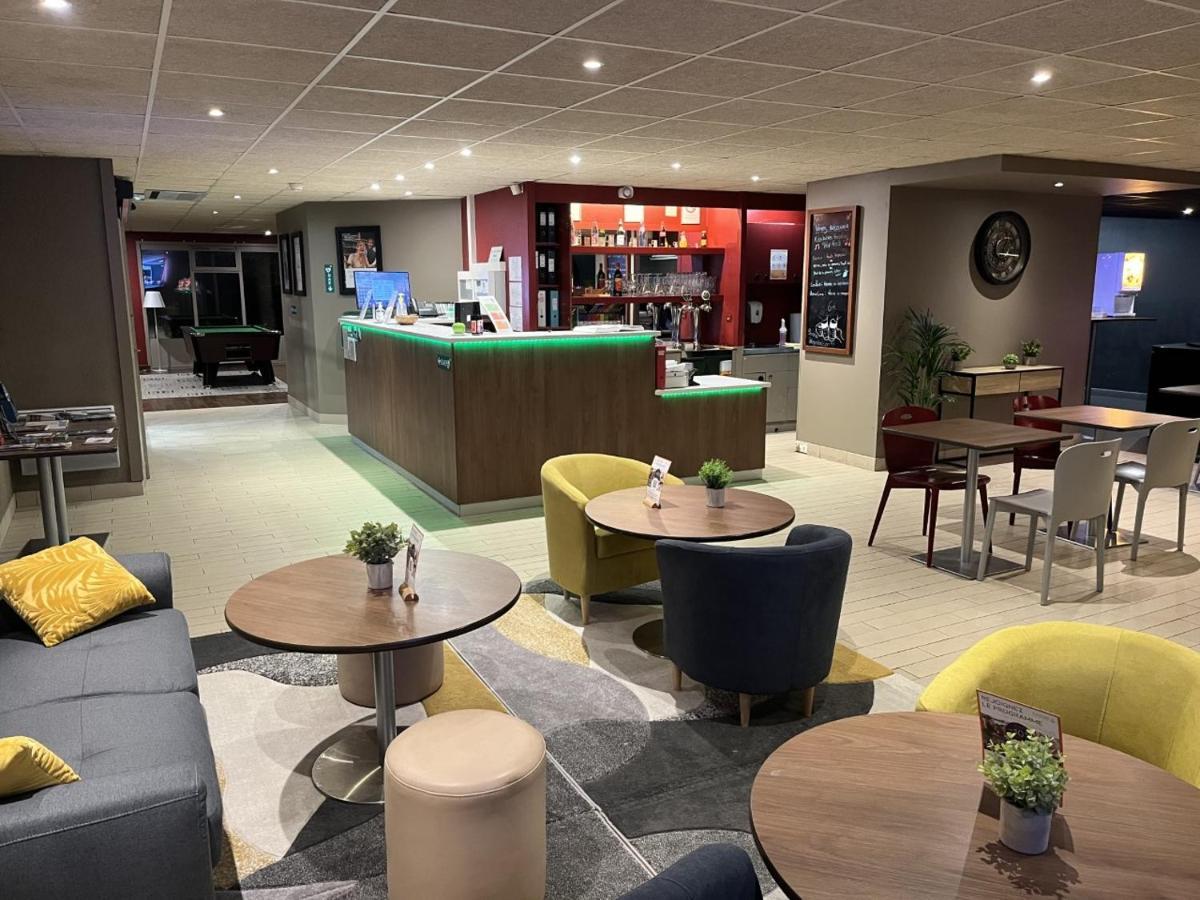 Hotel Campanile Orléans Nord - Saran Esterno foto