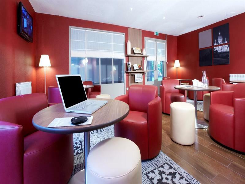 Hotel Campanile Orléans Nord - Saran Esterno foto
